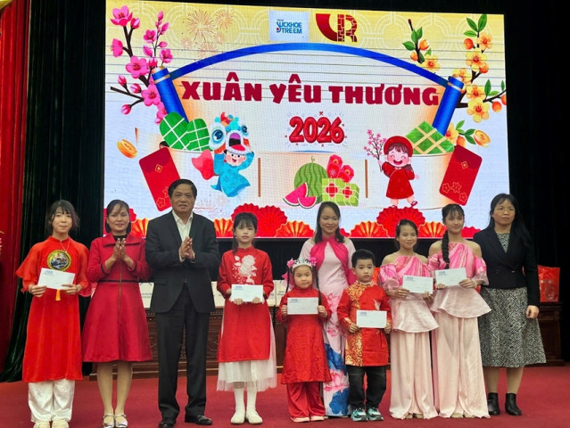Nhiều hoạt động chăm sóc sức khỏe, hỗ trợ trẻ em yếu thế tại Hà Nội