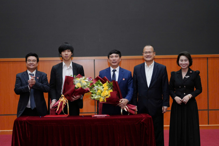 Thúc đẩy hợp tác y dược Việt – Trung: Kết hợp y học cổ truyền với công nghệ hiện đại