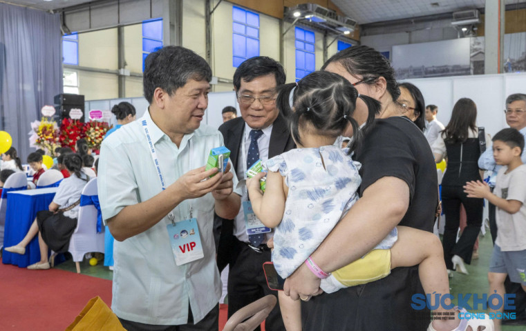 Hưởng ứng Ngày Sữa thế giới: Lan tỏa thông điệp dinh dưỡng lành mạnh và tiêu dùng xanh tới trẻ em