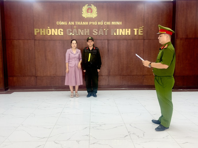 Khởi tố chủ thương hiệu Vải áo dài Đất Lành, làm rõ hành vi sao chép mẫu thiết kế