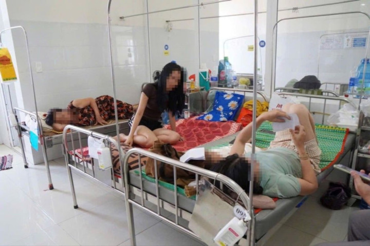 Gia Lai: 124 người nghi ngộ độc sau khi ăn bánh mì Lâm Huyền