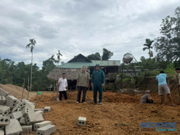 Ngôi nhà được dựng lên từ "phép màu" tình người nơi thôn Giỏi