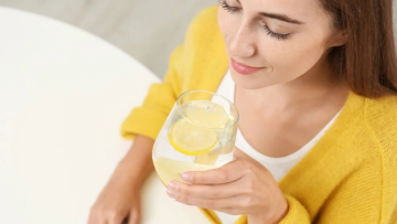 Uống nước chanh mỗi sáng có thực sự giúp giảm cân?