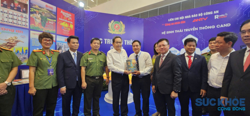 Mô hình kinh tế mới trong thời đại AI: Hướng tới lợi ích cộng đồng