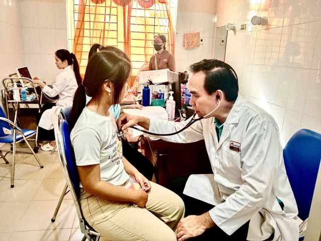 Đắk Lắk: Khám sàng lọc bệnh tim bẩm sinh miễn phí cho người dân