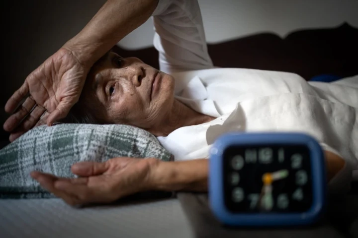 Mất ngủ ở người cao tuổi có nguy hiểm không?
