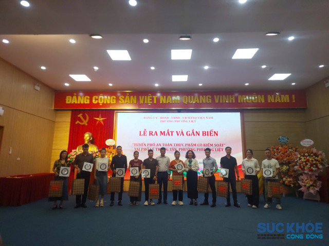 Hà Nội ra mắt tuyến phố an toàn thực phẩm có kiểm soát tại phố Lê Trọng Tấn