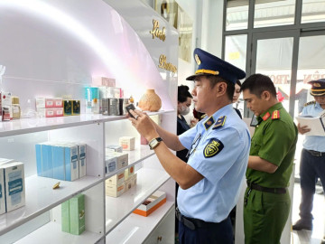 Cà Mau: Kiểm tra đột xuất, phát hiện 1 cơ sở kinh doanh mỹ phẩm không rõ nguồn gốc, xuất xứ