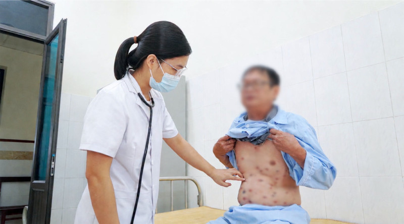 Phú Thọ: Điều trị cho bệnh nhân biến chứng tiểu đường
