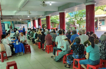TP. Hồ Chí Minh: Phường Bình Tân thưởng 100 triệu đồng cho khu phố đạt 100% chỉ tiêu khám sức khỏe