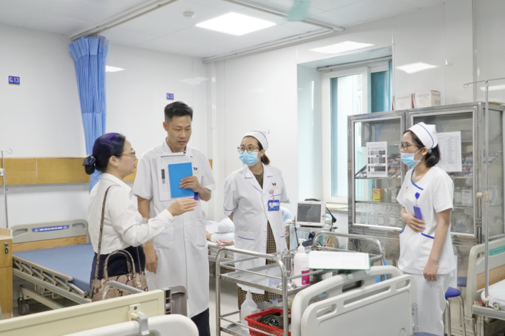 Hà Nội tăng cường bảo vệ quyền lợi người dân trong lĩnh vực y tế