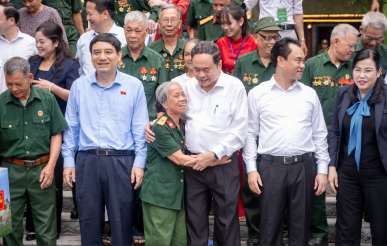 Mở rộng chính sách ưu đãi, tháo gỡ nhiều vướng mắc cho người có công với cách mạng
